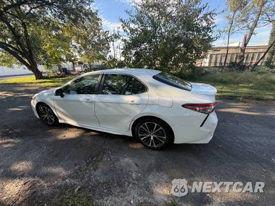 2018 Toyota Camry SE - zdjęcie 21 z 100 - miniatura