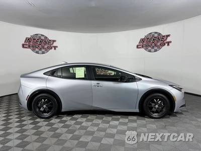 2025 Toyota Prius LE - zdjęcie 8 z 42 - miniatura