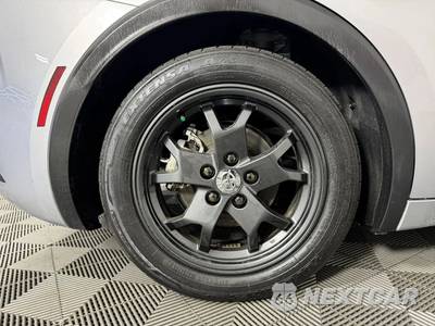 2025 Toyota Prius LE - zdjęcie 41 z 42 - miniatura