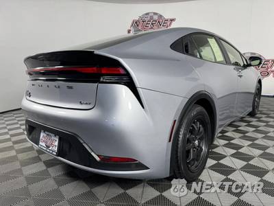2025 Toyota Prius LE - zdjęcie 26 z 42 - miniatura