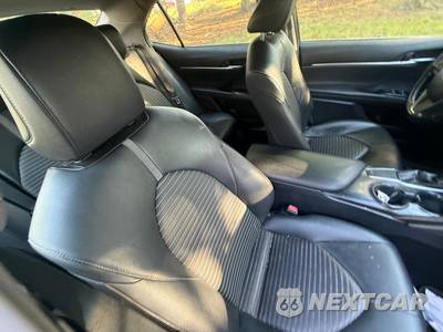 2018 Toyota Camry SE - zdjęcie 60 z 100 - miniatura