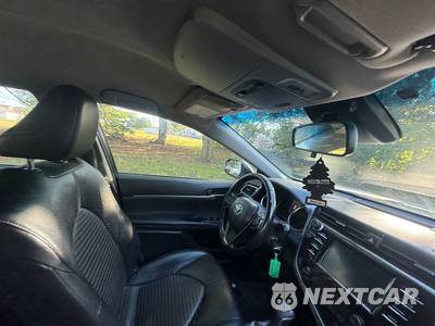 2018 Toyota Camry SE - zdjęcie 62 z 100 - miniatura