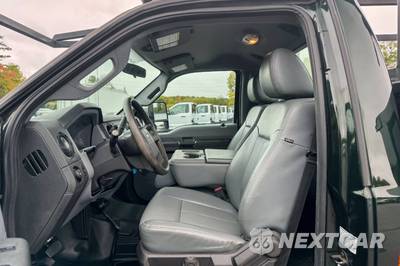2016 Ford Super Duty F-550 Cab Chassis XL Regular Cab DRW - zdjęcie 28 z 43 - miniatura