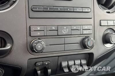 2016 Ford Super Duty F-550 Cab Chassis XL Regular Cab DRW - zdjęcie 34 z 43 - miniatura