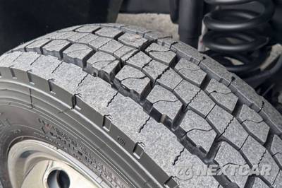 2016 Ford Super Duty F-550 Cab Chassis XL Regular Cab DRW - zdjęcie 19 z 43 - miniatura