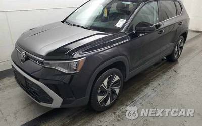 2025 Volkswagen Taos SE - zdjęcie 1 z 34 - miniatura