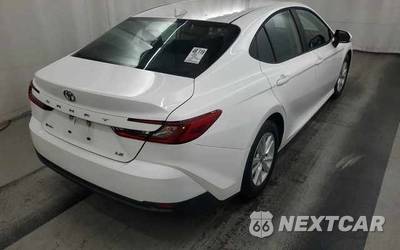 2026 Toyota Camry LE - zdjęcie 3 z 29 - miniatura