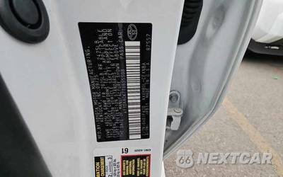 2026 Toyota Camry LE - zdjęcie 10 z 29 - miniatura