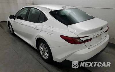 2026 Toyota Camry LE - zdjęcie 4 z 29 - miniatura