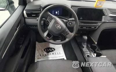 2026 Toyota Camry LE - zdjęcie 11 z 29 - miniatura