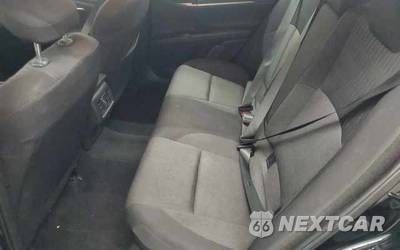 2025 Toyota Camry LE - zdjęcie 14 z 33 - miniatura
