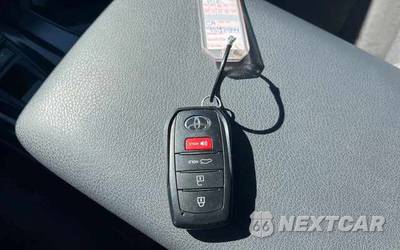 2025 Toyota Camry LE - zdjęcie 16 z 33 - miniatura