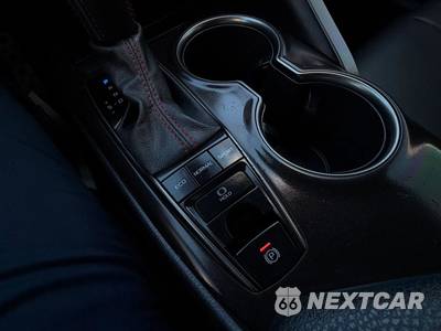 2021 Toyota Camry TRD - zdjęcie 14 z 19 - miniatura
