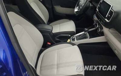 2025 Hyundai Venue SEL - zdjęcie 18 z 23 - miniatura