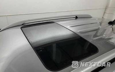 2025 Hyundai Venue SEL - zdjęcie 6 z 30 - miniatura