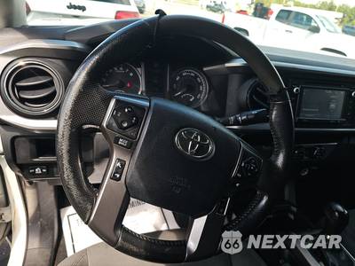 2018 Toyota Tacoma SR5 Crew Cab Medium Bed - zdjęcie 10 z 40 - miniatura