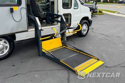 2014 Ford Super Duty E-350 Commercial Cargo Van 138.0" WB - zdjęcie 6 z 59 - miniatura