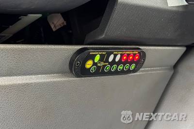 2014 Ford Super Duty E-350 Commercial Cargo Van 138.0" WB - zdjęcie 19 z 59 - miniatura