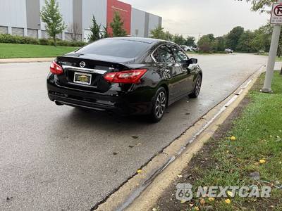 2016 Nissan Altima 2.5 SR - zdjęcie 5 z 17 - miniatura