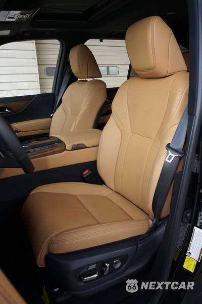 2026 Lexus LX 700h Luxury - zdjęcie 9 z 38 - miniatura