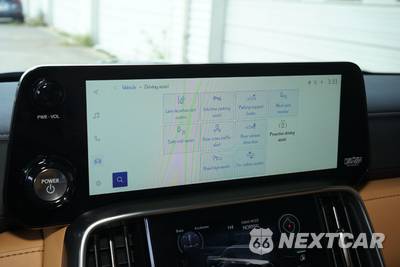 2026 Lexus LX 700h Luxury - zdjęcie 15 z 38 - miniatura