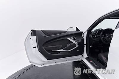 2021 Chevrolet Camaro ZL1 Coupe 1SE - zdjęcie 38 z 50 - miniatura