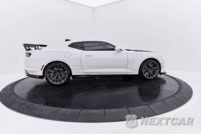 2021 Chevrolet Camaro ZL1 Coupe 1SE - zdjęcie 15 z 50 - miniatura