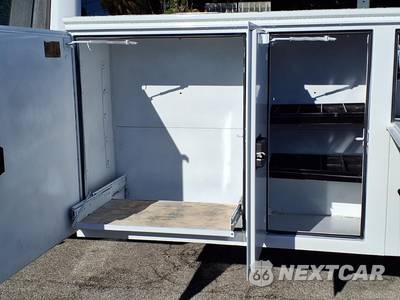 2017 Ford Super Duty F-550 Cab Chassis XL Regular Cab DRW - zdjęcie 14 z 28 - miniatura