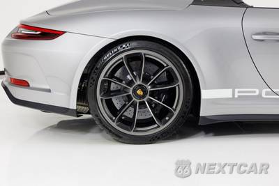 2019 Porsche 911 Speedster - zdjęcie 14 z 20 - miniatura