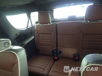 2023 GMC Yukon Denali XL Ultimate - zdjęcie 14 z 35 - miniatura
