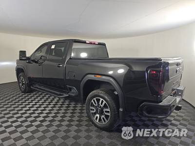 2023 GMC Sierra 2500HD AT4 Crew Cab Medium Bed - zdjęcie 6 z 37 - miniatura