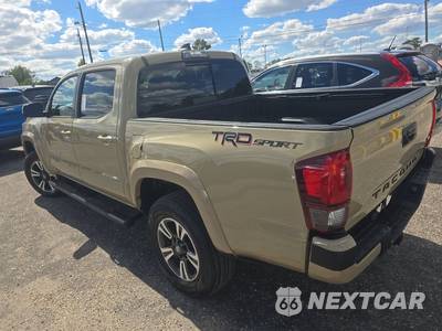 2018 Toyota Tacoma TRD Sport Crew Cab Medium Bed - zdjęcie 6 z 21 - miniatura