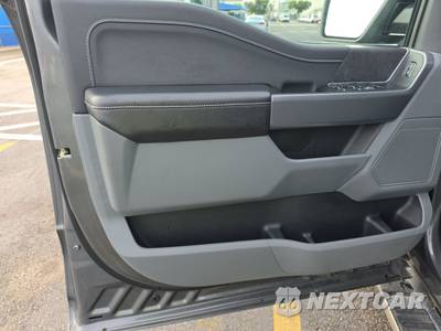 2025 Ford F-150 XLT Crew Cab Short Bed - zdjęcie 9 z 21 - miniatura