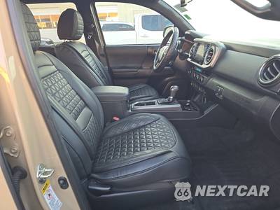 2017 Toyota Tacoma TRD Sport Crew Cab Medium Bed - zdjęcie 8 z 20 - miniatura