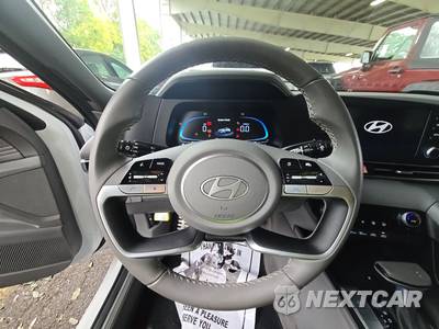 2025 Hyundai Elantra SEL Sport - zdjęcie 10 z 33 - miniatura