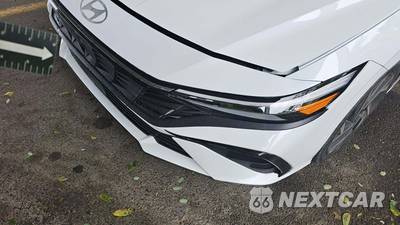 2025 Hyundai Elantra SEL Sport - zdjęcie 20 z 33 - miniatura