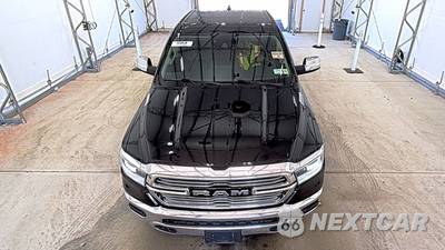 2022 Ram 1500 Laramie Crew Cab Short Bed - zdjęcie 2 z 26 - miniatura