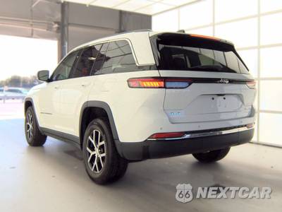 2023 Jeep Grand Cherokee Limited - zdjęcie 6 z 23 - miniatura