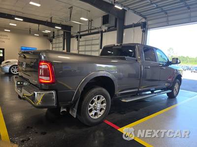 2020 Ram 3500 Laramie Crew Cab Long Bed - zdjęcie 4 z 20 - miniatura