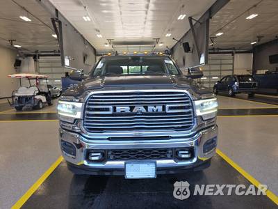 2020 Ram 3500 Laramie Crew Cab Long Bed - zdjęcie 2 z 20 - miniatura