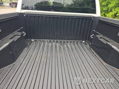 2025 Toyota Tacoma SR Crew Cab Medium Bed - zdjęcie 16 z 19 - miniatura