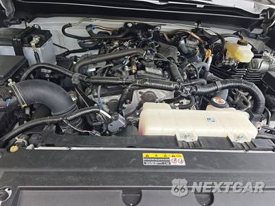 2025 Toyota Tacoma SR Crew Cab Medium Bed - zdjęcie 15 z 19 - miniatura