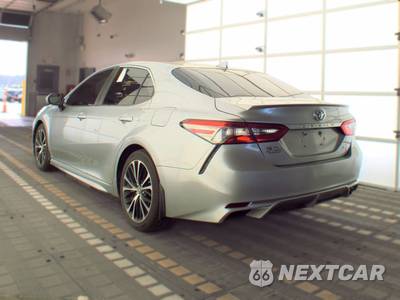 2018 Toyota Camry SE - zdjęcie 6 z 18 - miniatura