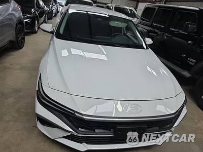 2024 Hyundai Elantra SE - zdjęcie 2 z 17 - miniatura
