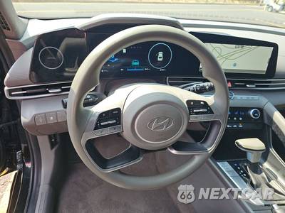 2024 Hyundai Elantra SEL - zdjęcie 10 z 20 - miniatura
