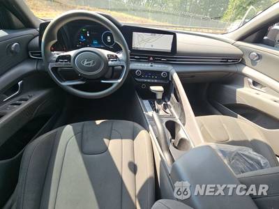 2024 Hyundai Elantra SEL - zdjęcie 11 z 20 - miniatura