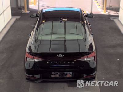 2023 Hyundai Elantra SEL - zdjęcie 5 z 51 - miniatura