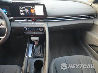 2024 Hyundai Elantra SEL - zdjęcie 11 z 26 - miniatura