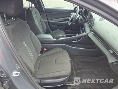 2025 Hyundai Elantra SEL Sport - zdjęcie 8 z 43 - miniatura