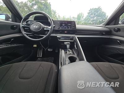 2025 Hyundai Elantra SEL Sport - zdjęcie 11 z 43 - miniatura